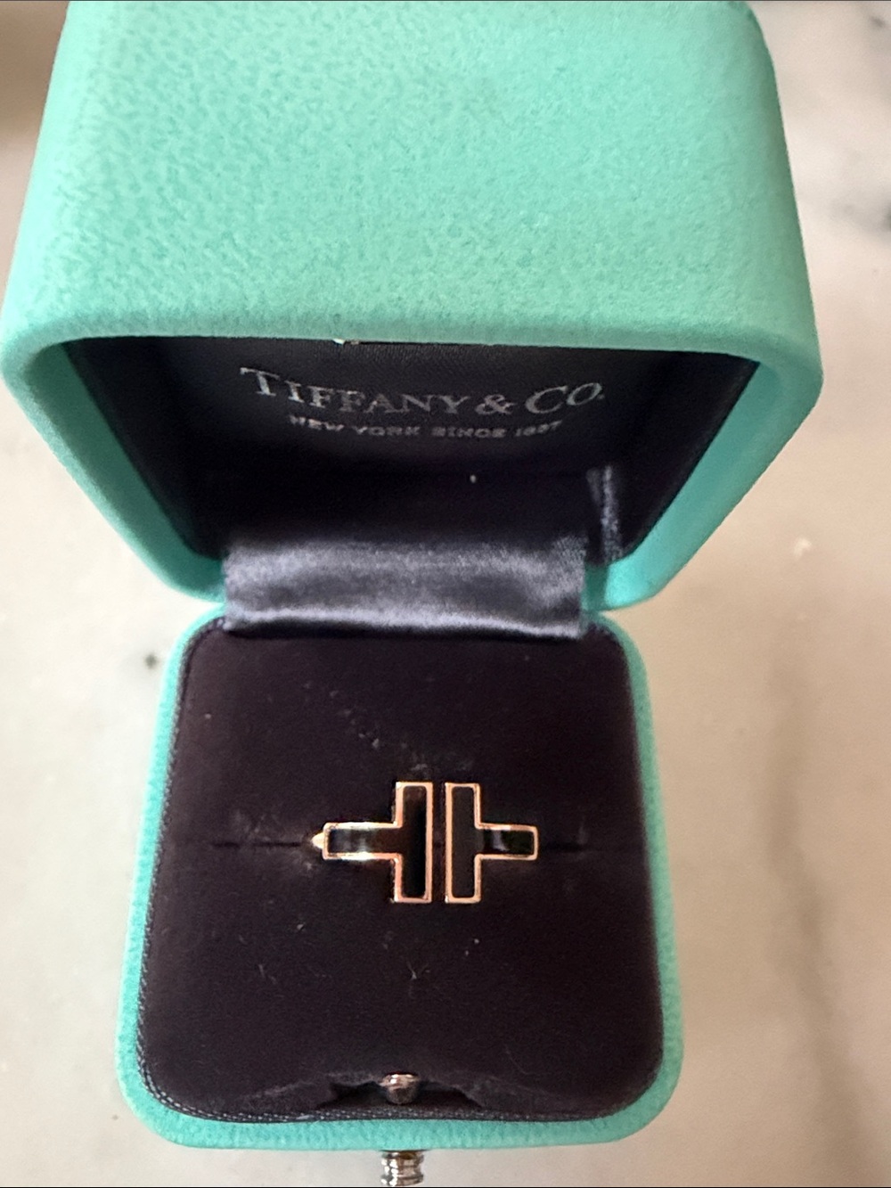 Authentic Tiffany & Co. 18k Rose Gold T Ring with Signature Blue Box Size 5